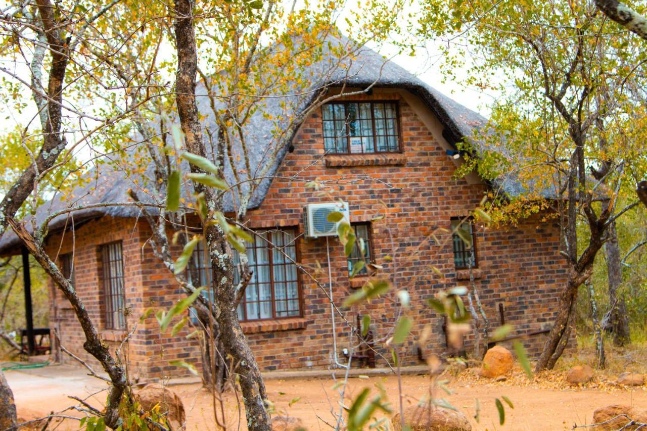Nanisto Bush Lodge Marloth Park Bagian luar foto